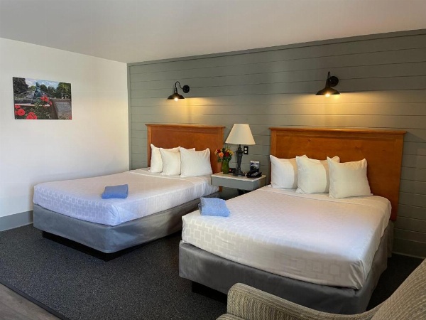 Canyon Motel image 15