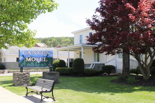 Canyon Motel image 6